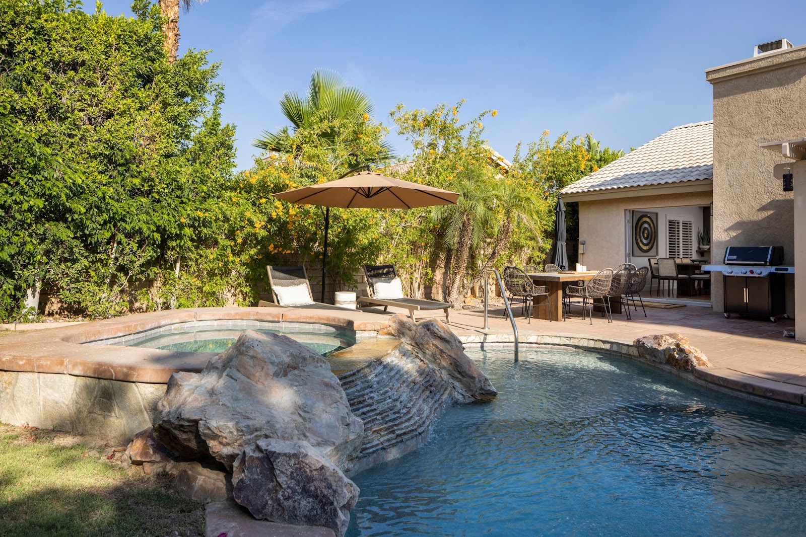 La Quinta, California, USA — 4-Bed House With Pool