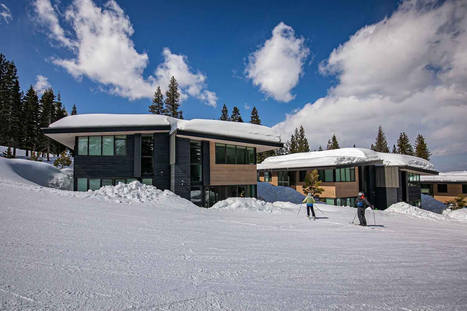 Truckee, California, USA — 3-Bed House Ski-in/Ski-out